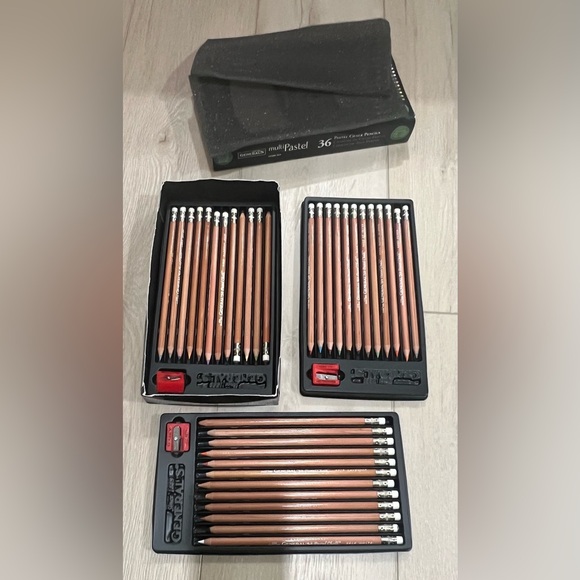 ART SUPPLIES - Picture 7 of 16